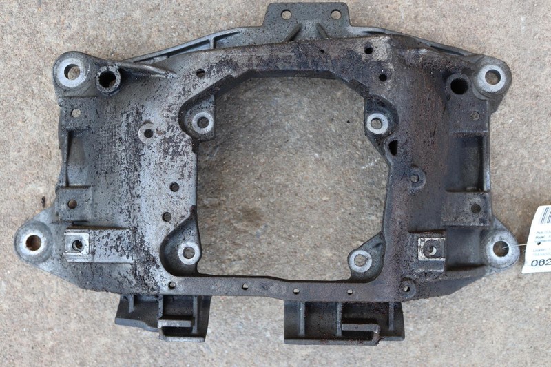 2013-2018 AUDI S6 4.0L AUTOMATIC TRANSMISSION CROSSMEMBER MOUNT BRACKET OEM