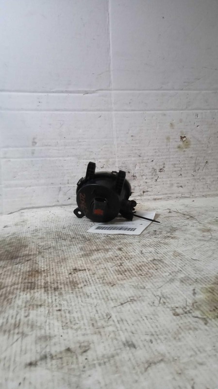 2015 BMW 320i Left Fog Light Assembly Black OEM 428259 136K Miles