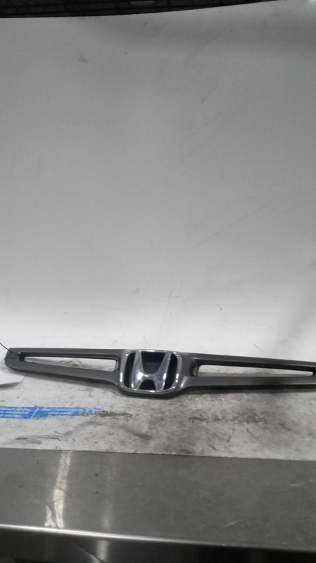 2005 Honda Accord OEM Grille 71121SDAA00 Used 4DR SED Fast Shipping