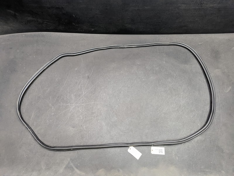 Rear Trunk Tailgate Weatherstrip 2018 Audi Q3 8U0827705A 2015 2016 2017