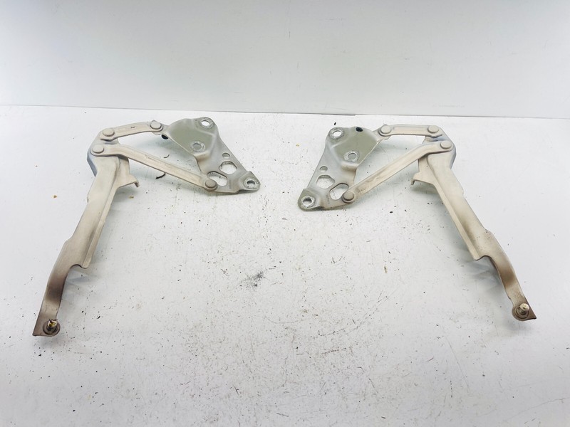 13-19 CADILLAC ATS FRONT RIGHT & LEFT HOOD HINGES SET HOOD HINGES SET OEM