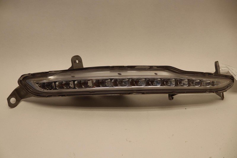 2013 KIA OPTIMA BUMPER MOUNT RIGHT PASSENGER DRL DAY TIME RUNNING LIGHT LAMP OEM