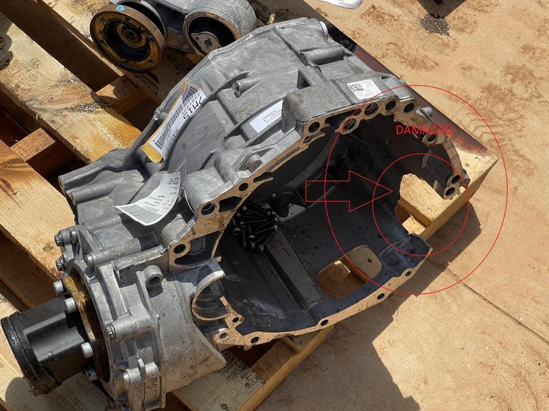 2004 VOLVO S60 R AWD AUTOMATIC TRANSMISSION DAMAGED AS IS