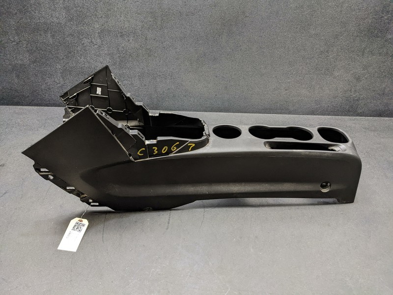 Center Console Base Frame Support Bracket 2019 Chevrolet Trax 42492107 2018-2021