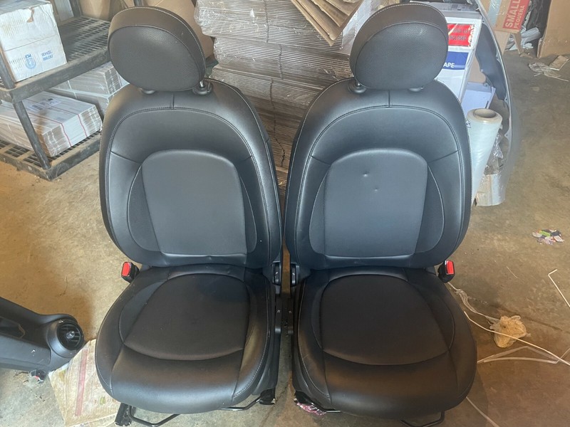 14-19 MINI COOPER BLACK LEATHER FRONT SEATS - BOTH LH & RH - VERY NICE