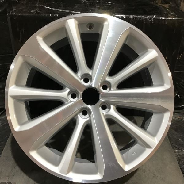 2008-2013 Toyota Highlander 69548 Wheel 19x7.5 Rim Silver Machined 4261148430