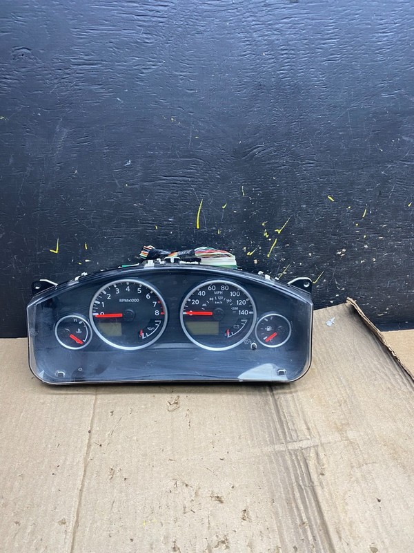 2010 Nissan Pathfinder Speedometer Cluster Gauge OEM x1963 DG