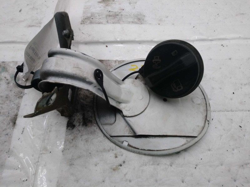 2009 Chevrolet Malibu Fuel Filler Door White 4722596 Used 78k Miles