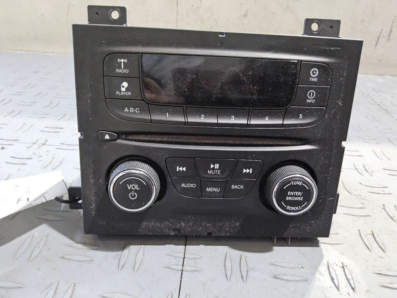 2013-2014 Dodge Dart Radio Receiver AM-FM-MP3 Opt Rae w/o Navigation