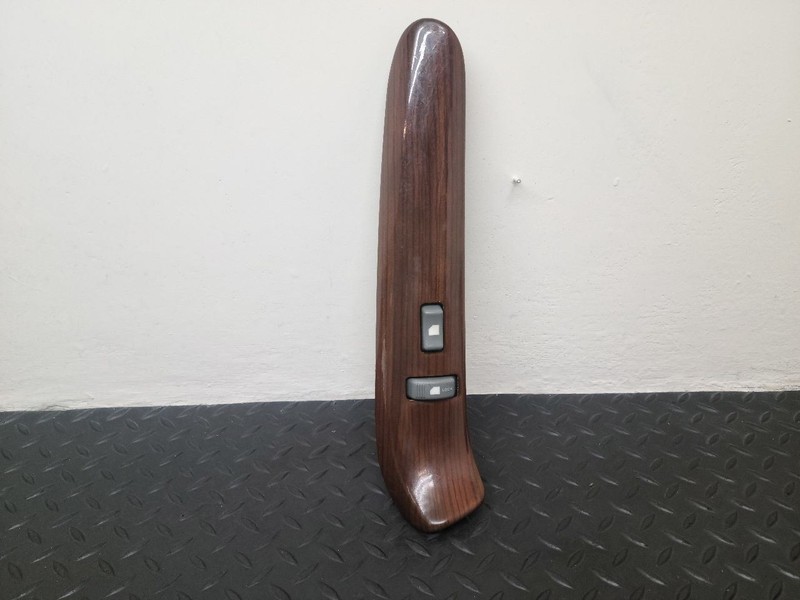 99-00 Cadillac Escalade Front Right Passenger Switch Woodgrain OEM 15151362