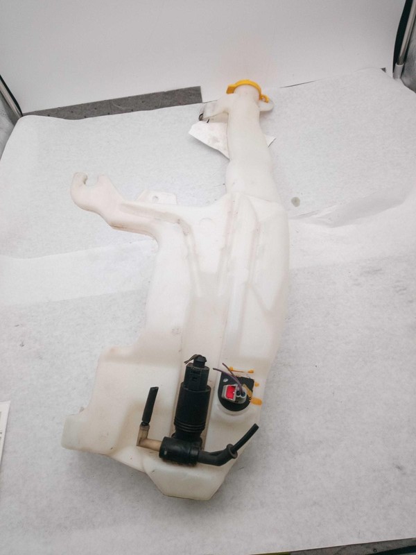 2019 Dodge Durango Washer Fluid Reservoir OEM Black 3.60L 95K Miles