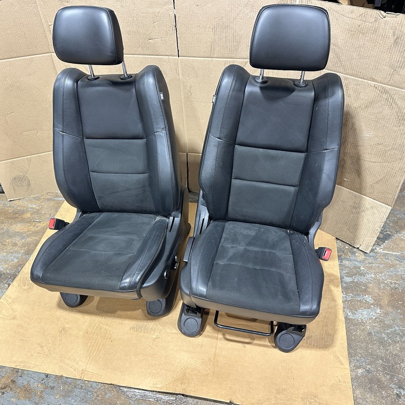 2014-2021 JEEP GRAND CHEROKEE FRONT PASSENGER+ DRIVER SEAT COMPLETE BLACK OEM