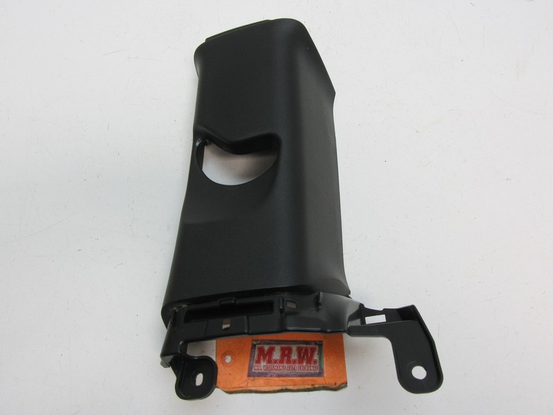 RIGHT FRONT SEAT BELT SEATBELT TRIM RF R PASSENGER SIDE PILLAR PANEL TRIM COVER