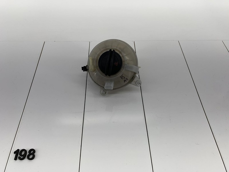 15-20 AUDI A3 QUATTRO 2.0L L4 GAS ENGINE MOTOR COOLANT EXPANSION TANK OEM