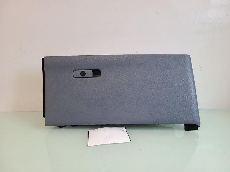 NAVIGATOR 2018 Glove Box 582575