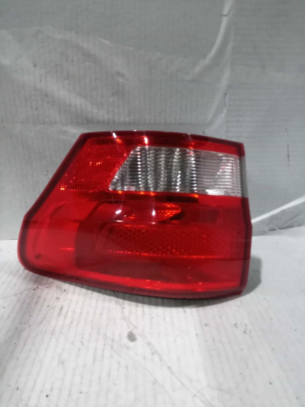 Used Right Tail Light Assembly fits: 2012 Jeep Grand cherokee quarter panel moun