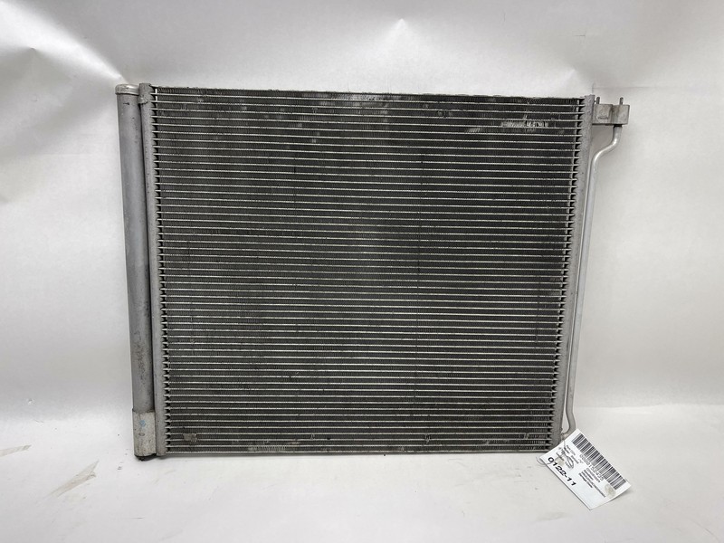 2008-2019 BMW X6 4.4L V8 A/T A/C AC AIR CONDITIONING CONDENSER OEM