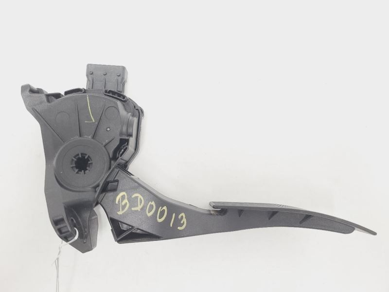 2012 LACROSSE Accelerator Pedal 566483