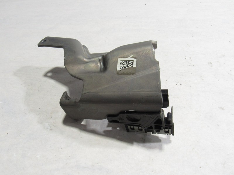 18-20 Mercedes E63 S W213 2018 Left High Pressure Fuel Pump Bracket Shield >:Y