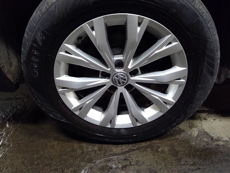 Rim Wheel 17x7 Alloy 10 Spoke Silver Fits 18-20 TIGUAN 1765622