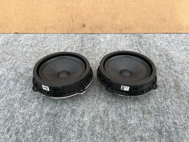 GENESIS G70 2019-2023 OEM FRONT LEFT & RIGHT DOOR SPEAKERS (PAIR) ASSEMBLY