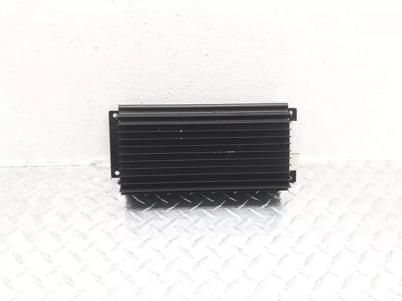 1999-2000 CADILLAC ESCALADE GMC DENALI RADIO AUDIO AMPLIFIER BOSE OEM 15035098
