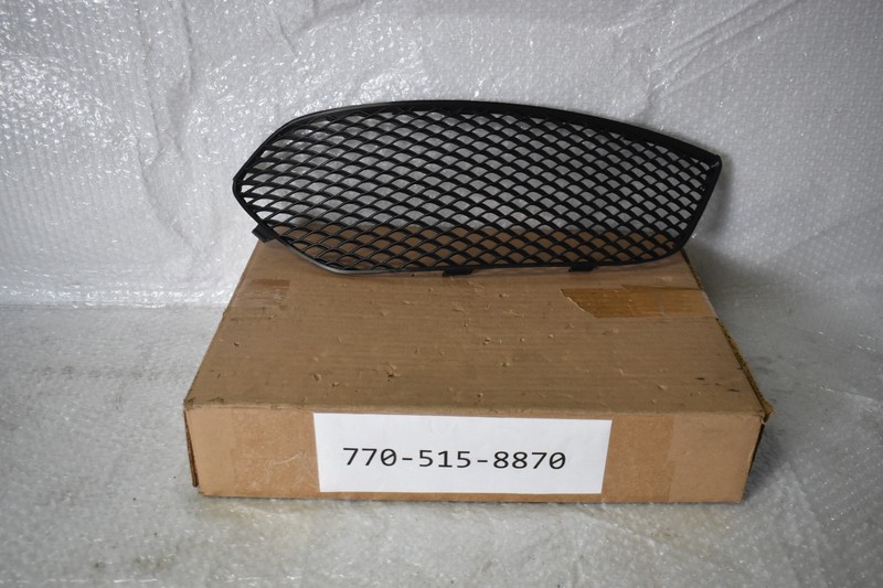 Mercedes CLA-CLASS 14-16 FOG LAMP COVER RH Replacement Fog Light Cover MB1039143