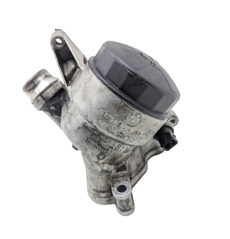 2008-2013 BMW 335i - Engine OIL Filter Housing 7516383