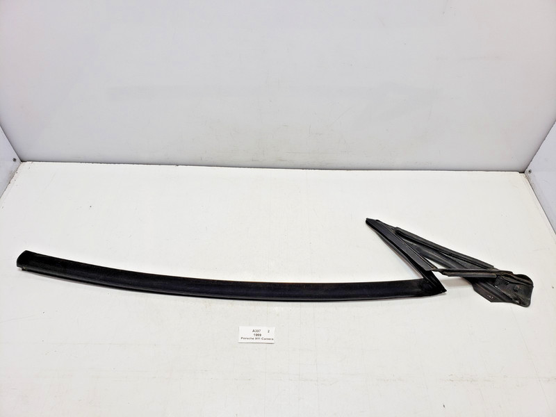 ✅ 97-05 OEM Porsche Carrera 911 996 Front Right Passenger Side Door Window Seal
