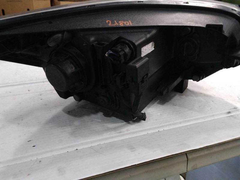 2015 KIA SOUL Left Headlight Assembly Green OEM Used 235381 147K Miles