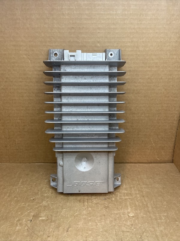 2003-2006 Yukon Denali Escalade Bose Radio Audio Amplifier Amp OEM 15199992