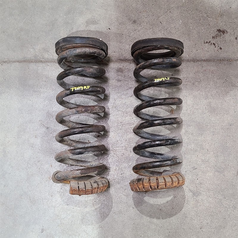 99-04 Ford Mustang Front Suspension Coil Springs Pair Aa7409