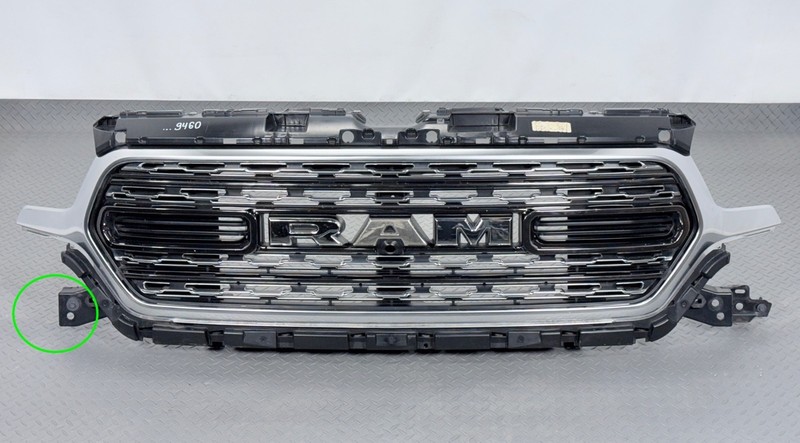 ✅ 19-26 RAM 1500 5th Limited OEM FRONT UPPER CHROME RADIATOR GRILLE CAMERA HOLE