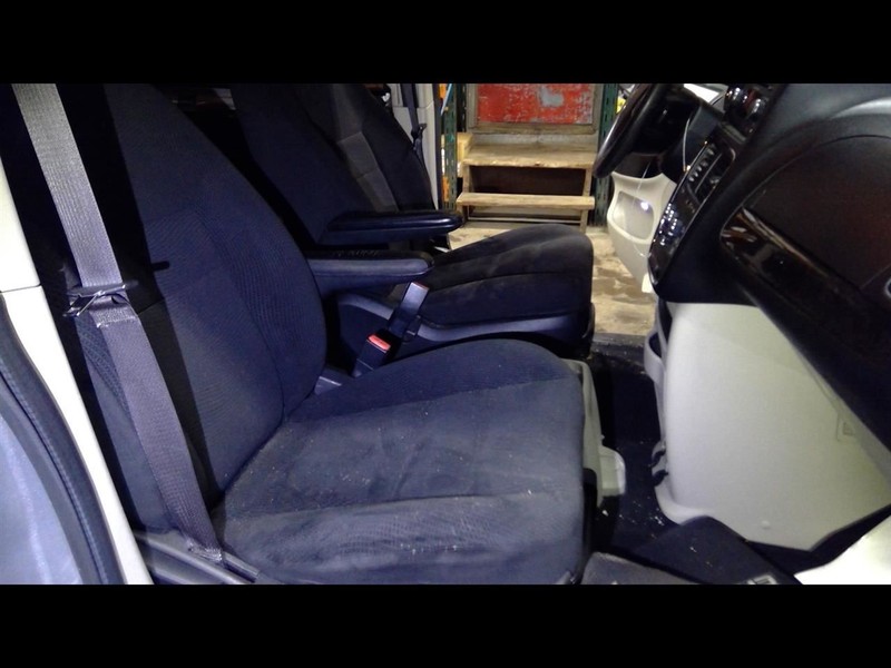 Passenger Front Seat Bucket Cloth H7X1 Fits 11-18 CARAVAN 1535877