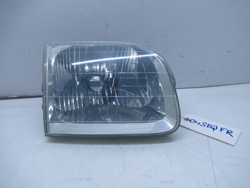 01-04 TOYOTA SEQUOIA FRONT RIGHT PASSENGER SIDE HALOGEN HEADLIGHT LAMP OEM