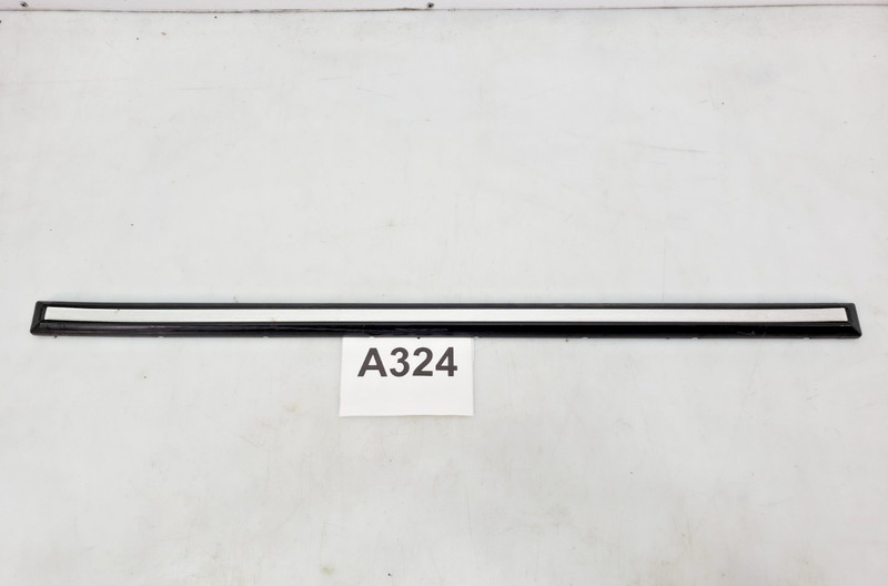 ✅06-18 OEM Mercedes W463 G63 AMG Rear Left Driver Quarter Trim Molding Black