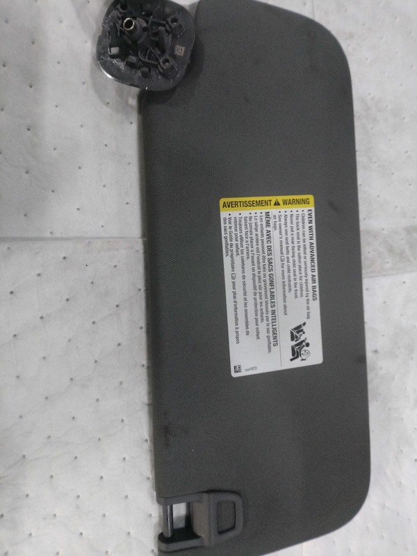 Used Left Sun Visor fits: 2022 Gmc Sierra 1500 pickup Left Grade A