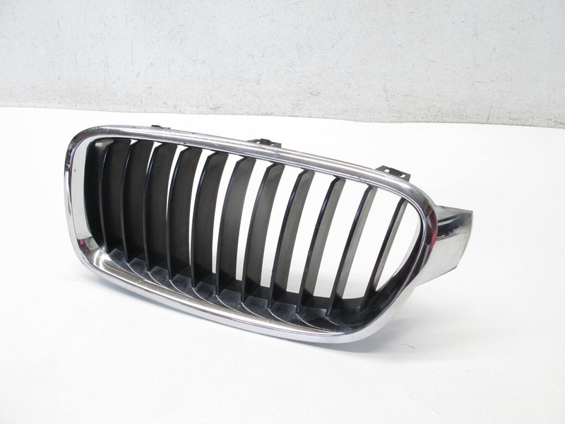09-15 BMW F30 320i 335i M3 SEDAN WAGON BUMPER KIDNEY GRILL GRILLE LEFT OEM 01092