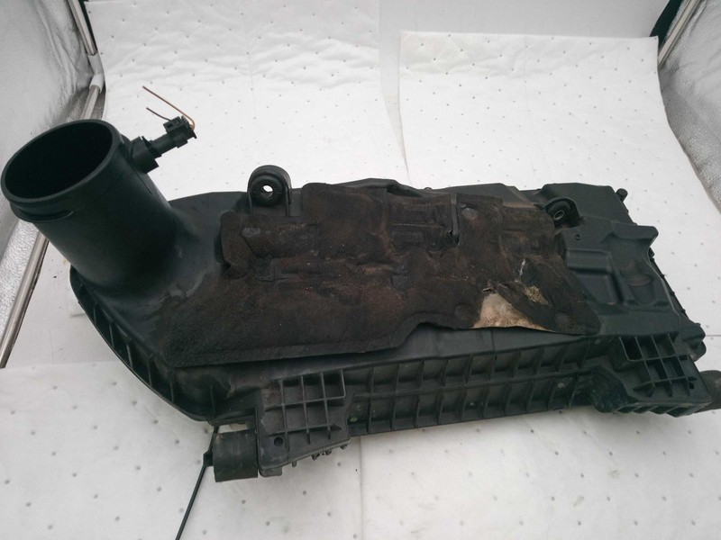 Mercedes-Benz GLK 2015 Air Cleaner/Box 2760901201 2104