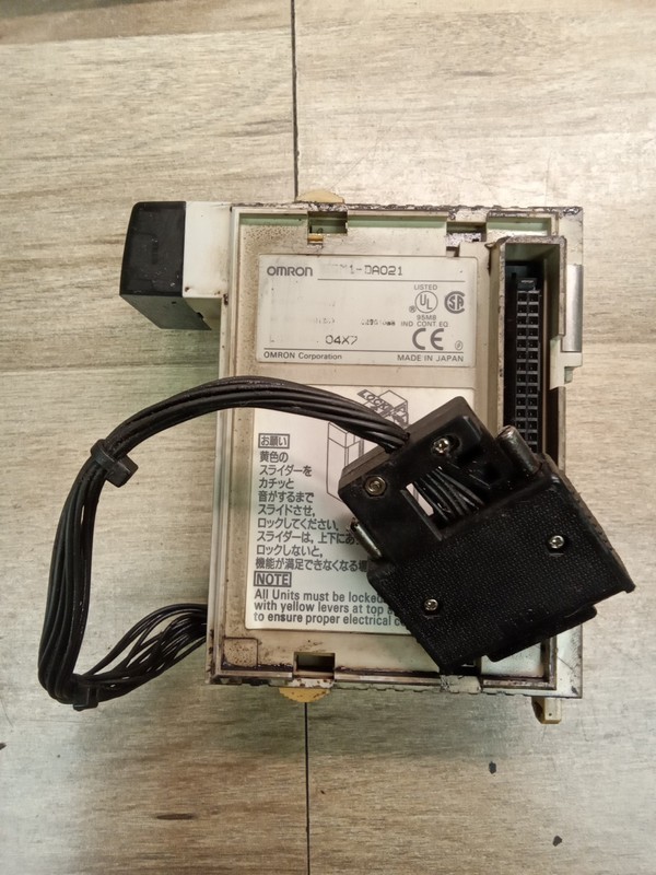 OMRON CQM1-DA021 PLC Module