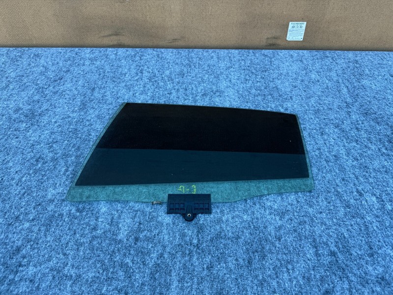 GENESIS G70 2019-2024 OEM REAR LEFT DRIVER DOOR WINDOW GLASS ASSEMBLY (TINTED)