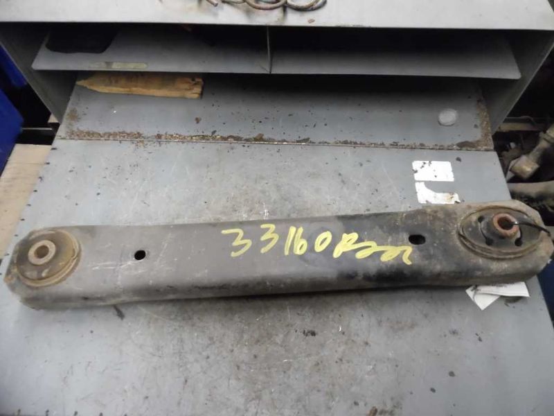 99 00 01 02 03 04 JEEP GRAND CHEROKEE LOWER CONTROL ARM RE 97588