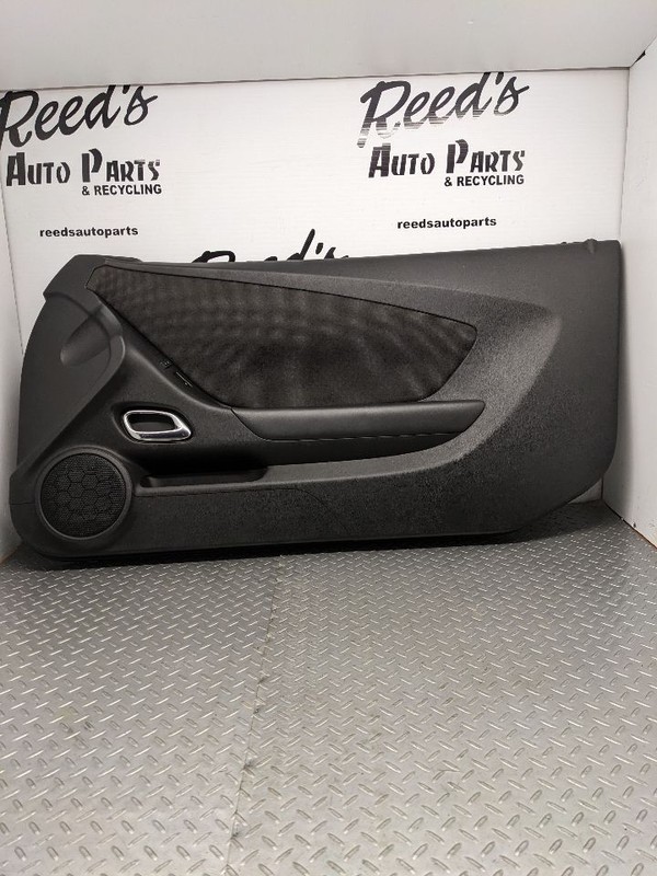 2010-2015 Camaro Right Pass RH Front Door Trim Panel 1147733