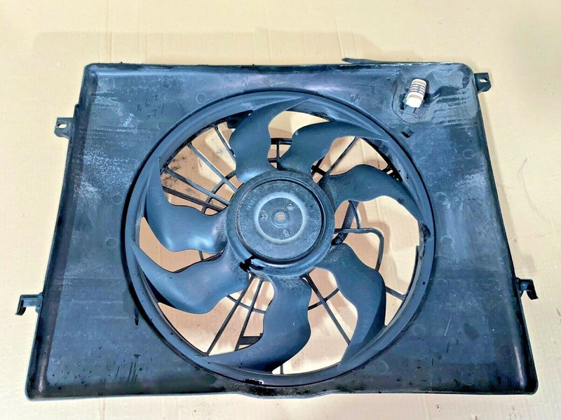 2011-2012 HYUNDAI SONATA HYBRID RADIATOR COOLING FAN MOTOR SHROUD ASSEMBLY OEM