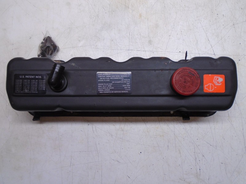 U2 OMC Cobra 3.0L 4cyl Cyl Head Valve Rocker Cover3853784 980502