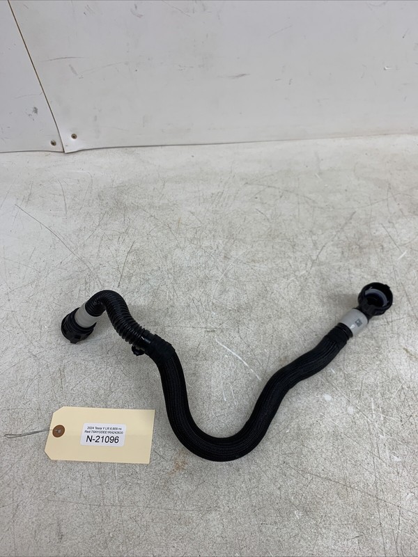 ⚡️Tesla Model Y RDU PT Inverter Inlet Hose Line Tube 1077594-00-F 21096 B87