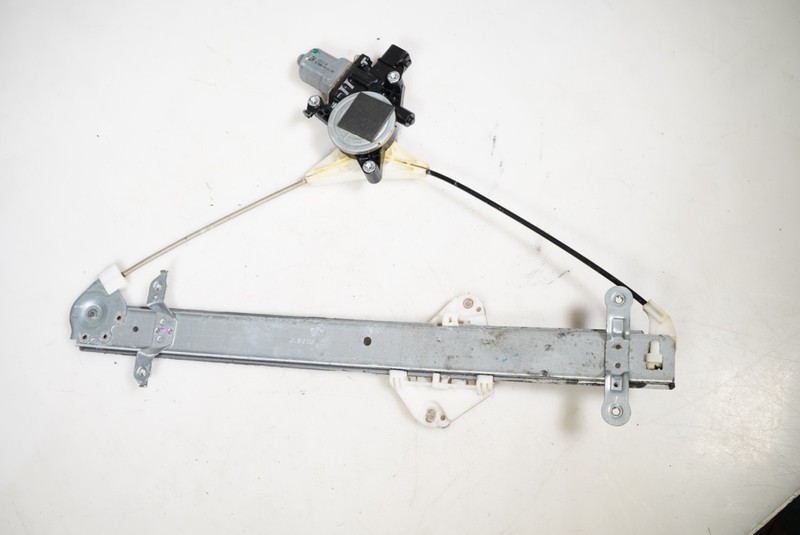 2010-2014 SUBARU LEGACY LIMITED Front Left Power Window Regulator w/ MotorOEM