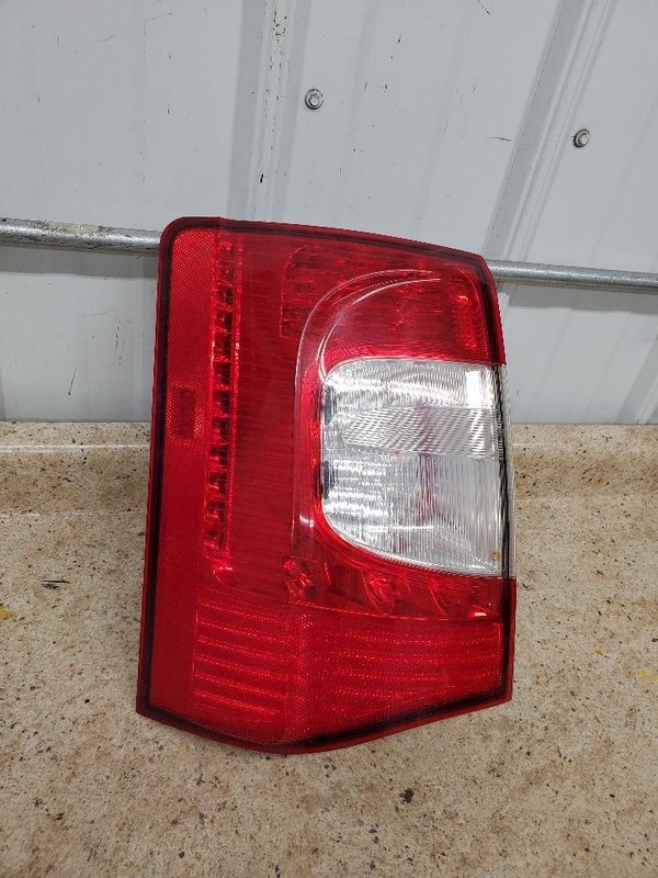Driver Left Tail Light Fits 11-16 TOWN & COUNTRY 307353