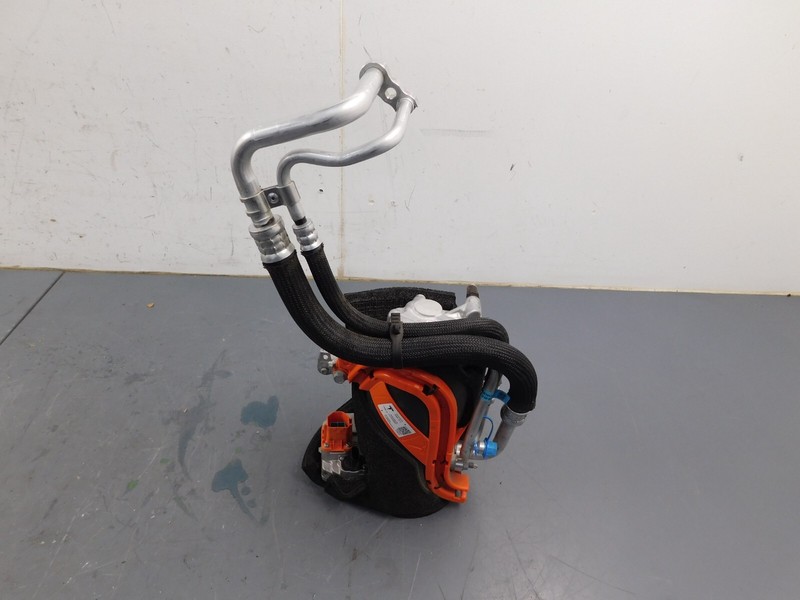 2021 Tesla Model S Long Range Plaid A/C Compressor #9677 Y3