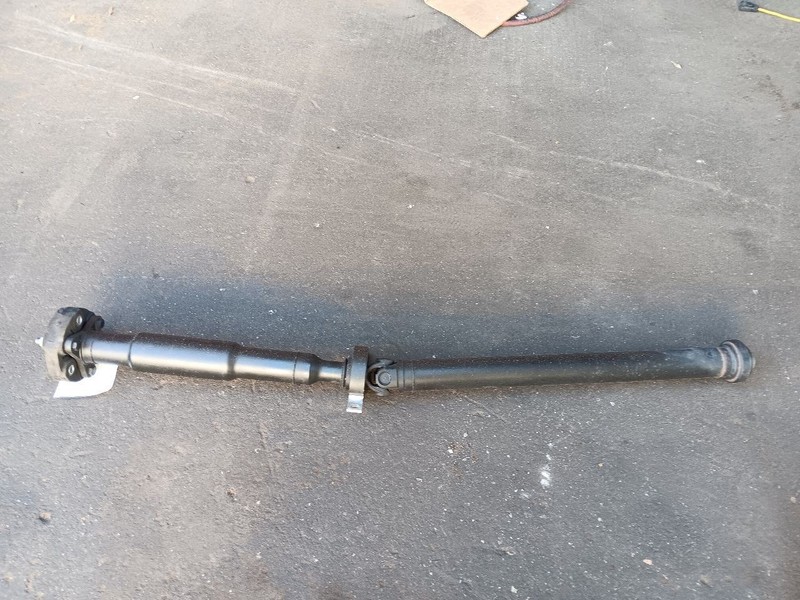 08-10 BMW 135I E82 E88 AT Auto Trans 1373mm Rear Driveshaft Prop Shaft 7658
